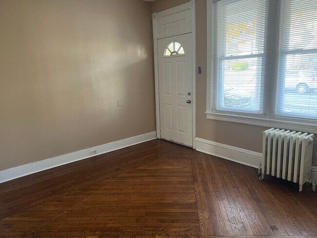 Foto del edificio - Fountain Hill Borough ; Spacious 3 bedroom...