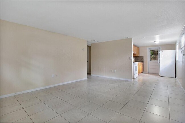 Foto del edificio - 607 Camino Ct