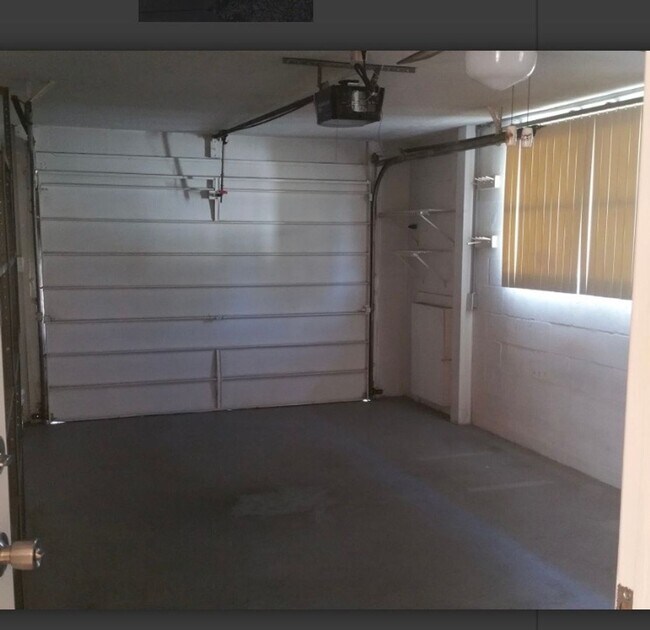 Foto del edificio - 7827 Monarda Dr