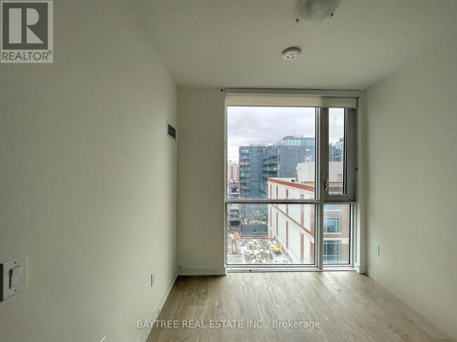 Building Photo - 135 Lower Sherbourne St