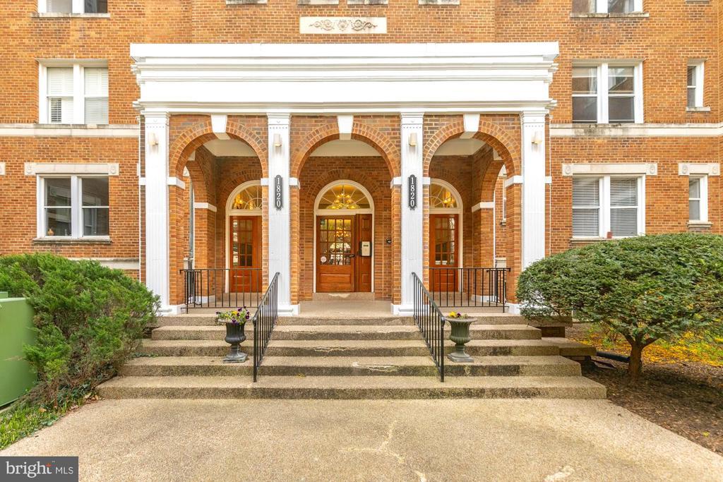 Foto principal - 1820 Clydesdale Pl NW