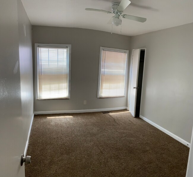 Foto del edificio - 6474 St Marys St