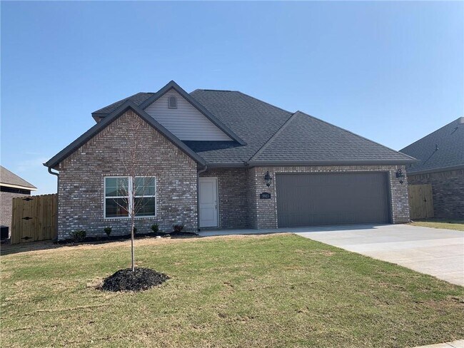 Building Photo - 5913 Gentle Winds Ave