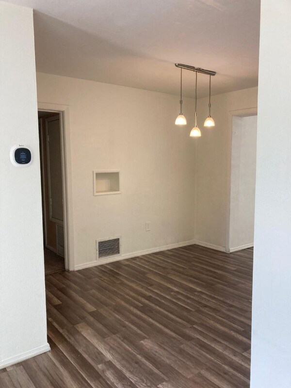 Foto del edificio - 714 Kankakee Ln