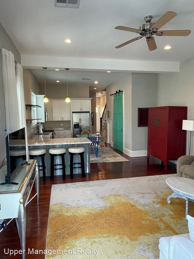 Foto del edificio - 2 br, 2 bath Apartment - 729-31 Peniston S...