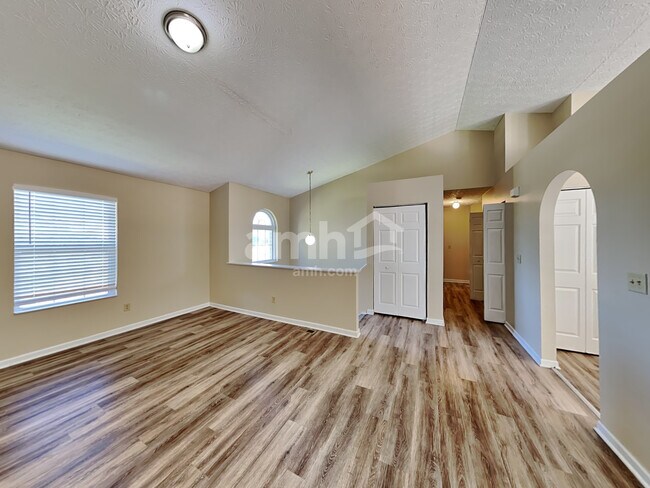 Building Photo - 6891 Winchester Lakes Boulevard