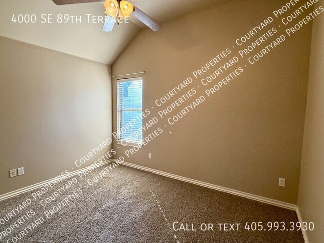 Foto del edificio - 4000 SE 89th Terrace