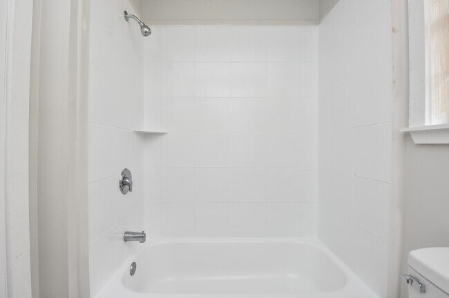 Foto del edificio - 12713 Roy Harris Loop