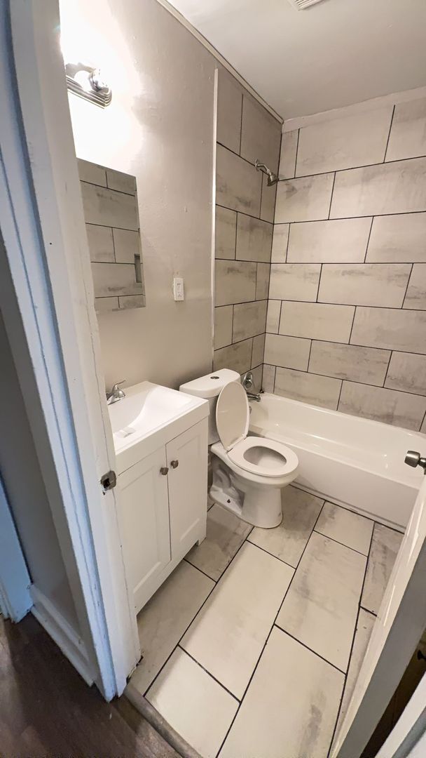 Foto del edificio - Newly Renovated Home In North Memphis - 1/2 OFF The First Month's Rent