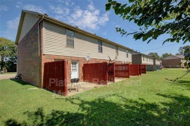 Foto del edificio - 108-4 Hickory Trace