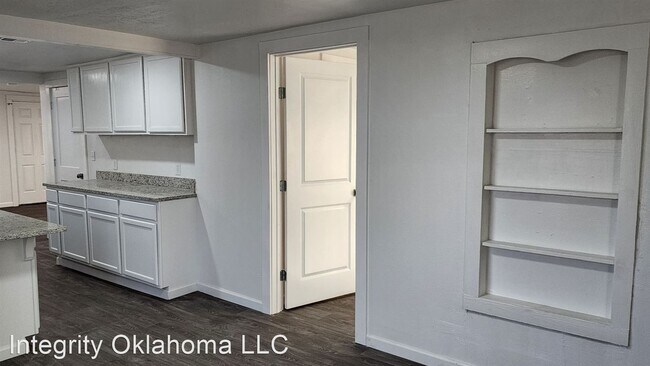 Building Photo - 3 br, 2 bath House - 540 NW 1st St.