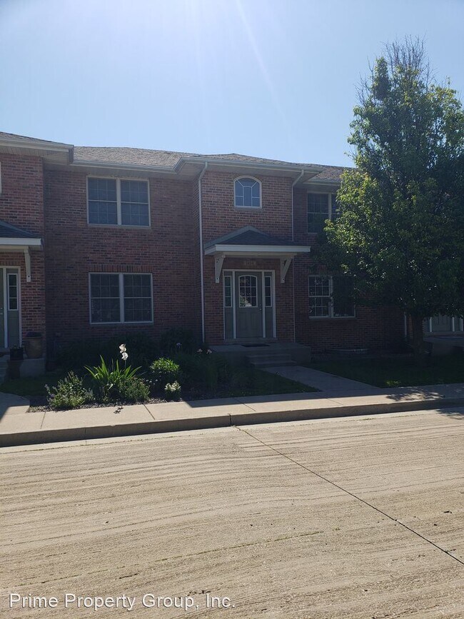 Building Photo - 3 br, 3.5 bath House - 1614 Belclare Rd