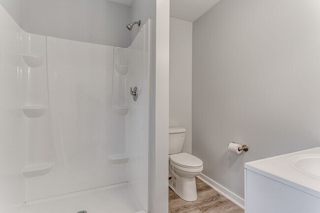 Foto del edificio - Beautiful Newly Renovated 3 Bedroom 2 Bath...