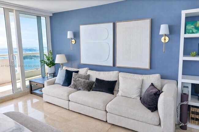 Foto del edificio - 1717 N Bayshore Dr