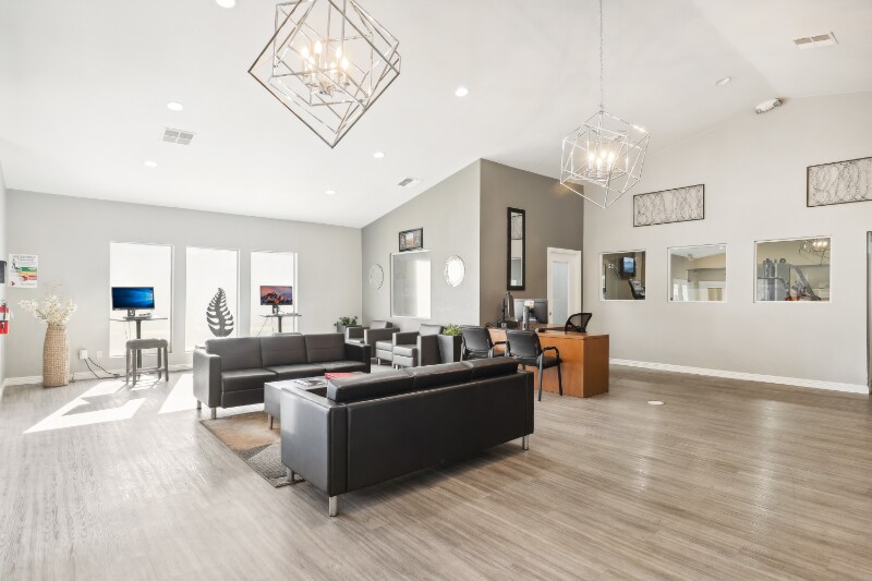 Foto principal - 1750 Karen Ave