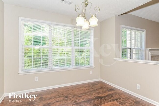 Building Photo - 207 Windpher Ridge