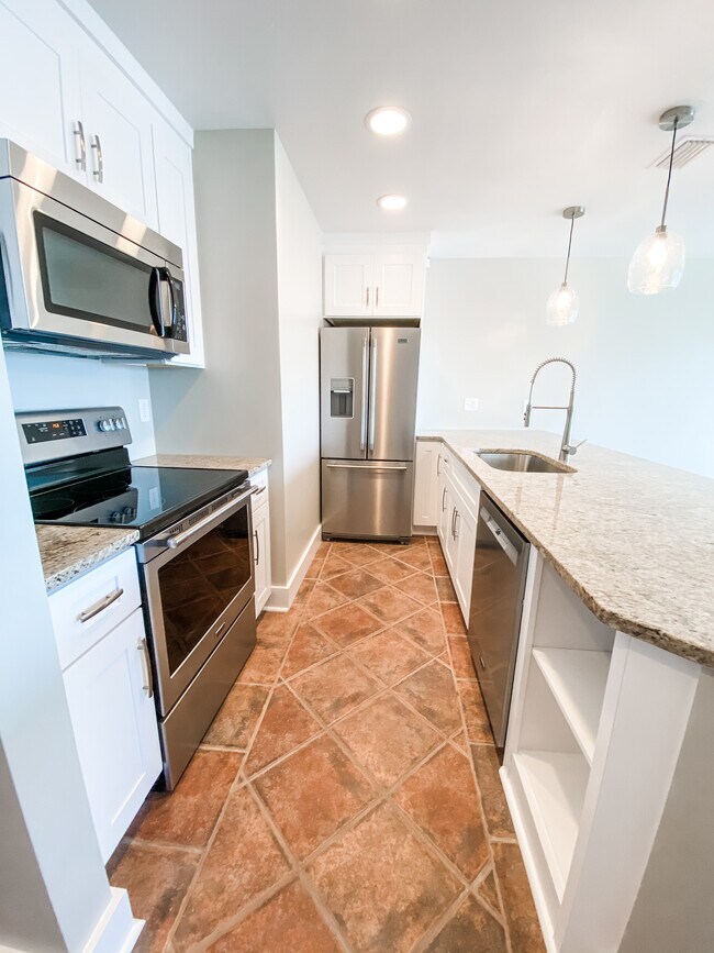 Foto del edificio - 1320 E 5th St