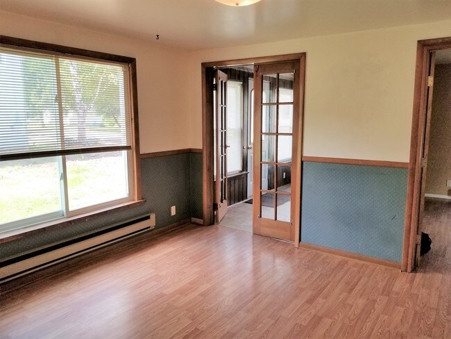 Building Photo - 125 Garfield Ave