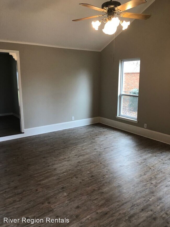 Foto del edificio - 3 br, 2 bath House - 4684 Ray Drive