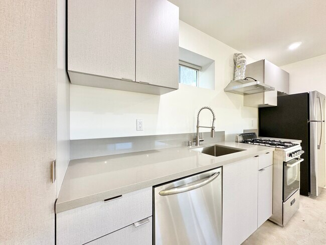 Foto del edificio - 2429 W Ave 33