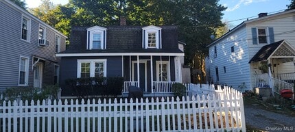 Building Photo - 28 Alden Pl