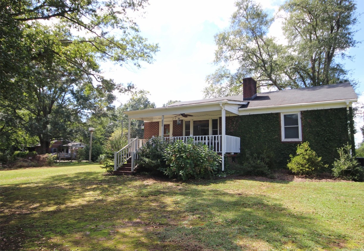 Primary Photo - 409 St Mark Rd