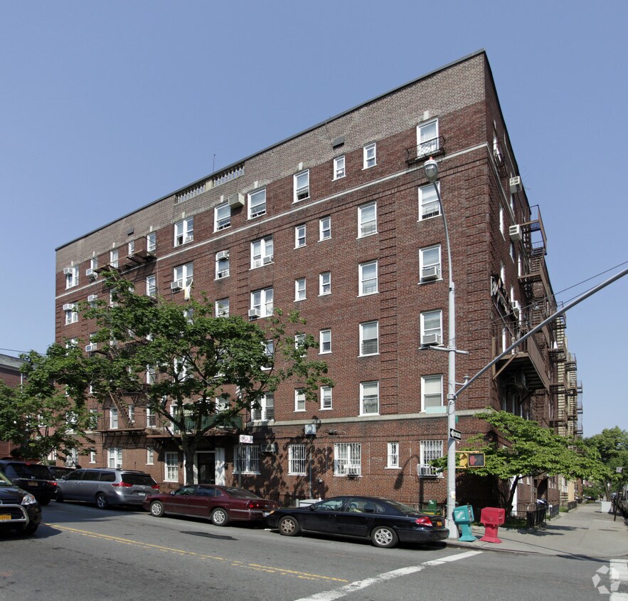 Foto del edificio - 5200 15th Ave