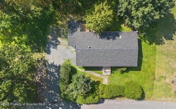 Building Photo - 720 Edgebrook Dr