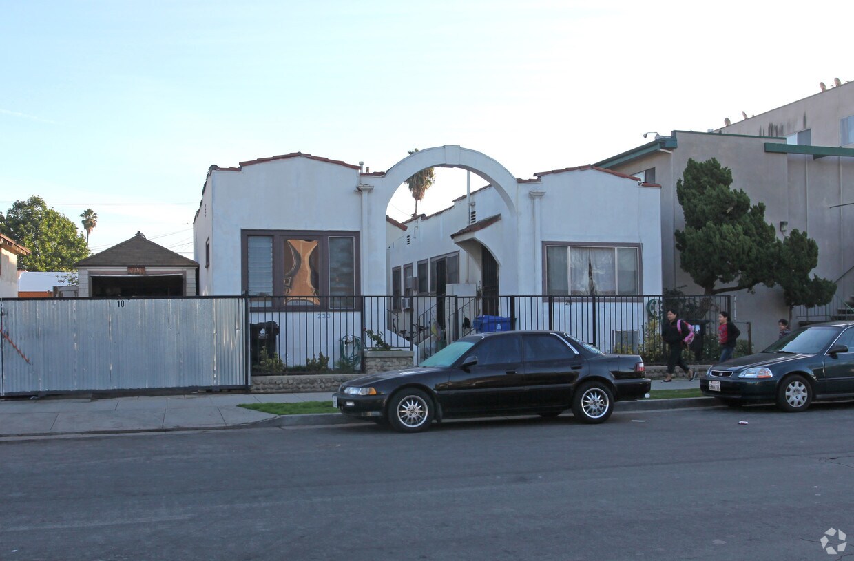 Building Photo - 5100 Monte Vista St