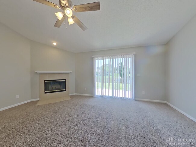 Building Photo - 1226 Summer Springs Drive