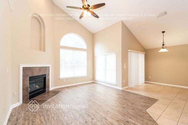 Foto del edificio - 829 Marjories Way