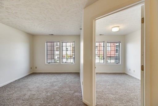 Building Photo - Pleasant View