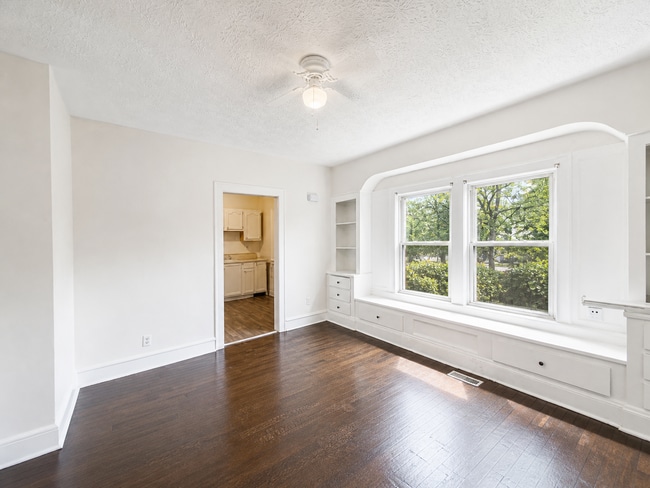 Building Photo - 3454 E 118th St