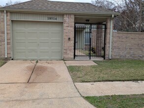 Building Photo - 18514 Meadows Way Dr