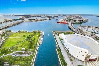 Building Photo - 888 Biscayne Blvd