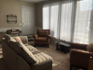 Building Photo - 1352 Pheasant Way