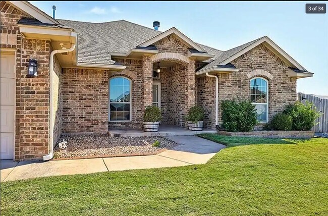 Foto del edificio - 3300 Marilyn Dr