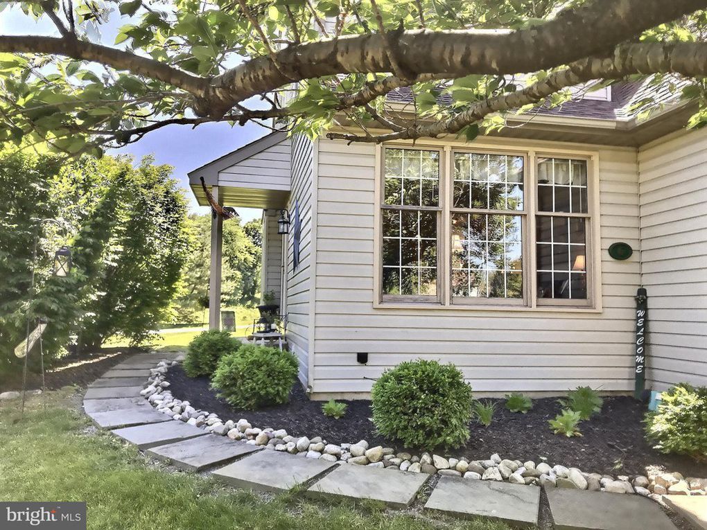 6 Winterset Ct, West Grove, PA 19390 Townhome Rentals in West Grove