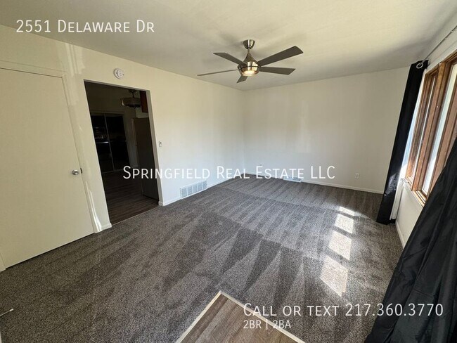 Foto del edificio - 2551 Delaware Dr