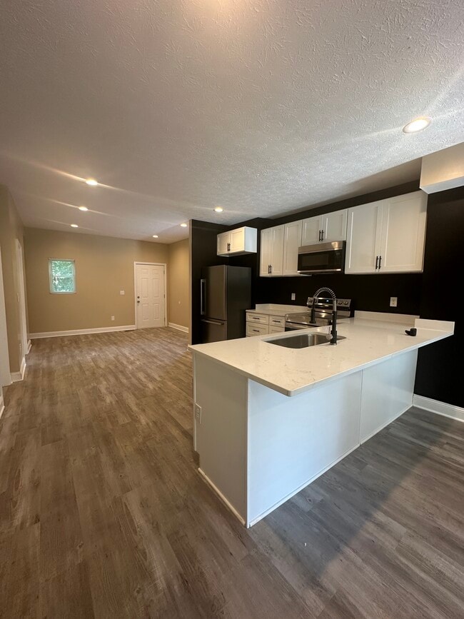 Building Photo - 3149 Ruckle St