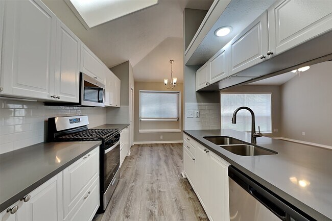 Foto del edificio - 17326 Masonridge Dr