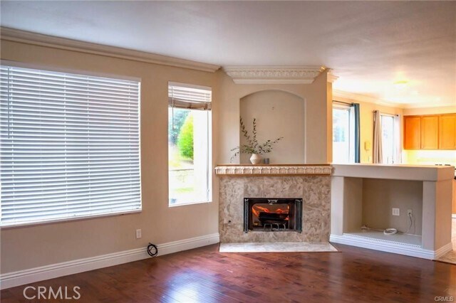 Foto del edificio - 4469 Torrey Pines Dr