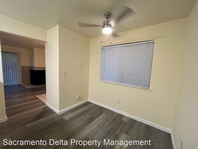 Foto del edificio - 2 br, 1 bath House - 400 Del Verde Circle #3