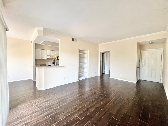 Foto del edificio - 6000-13 Shepherd Mountain Cove