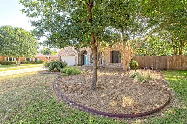 Building Photo - 301 Derby Ln