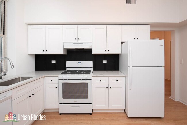Foto del edificio - 843 N Maplewood Ave