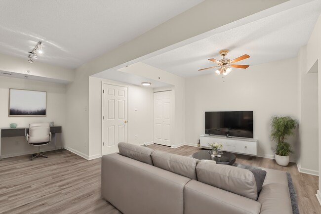 Foto del edificio - Studio Condo Steps from Piedmont Park!