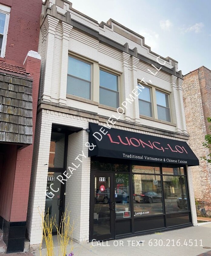 Primary Photo - ***DOWNTOWN WHEATON / 2 BDRM / W&D IN UNIT...