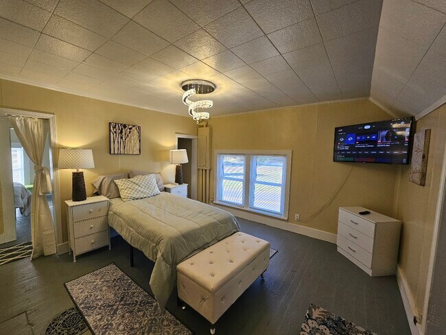 Foto del edificio - 301 Oakwood St