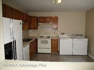Foto del edificio - 9982 Green Bay Rd